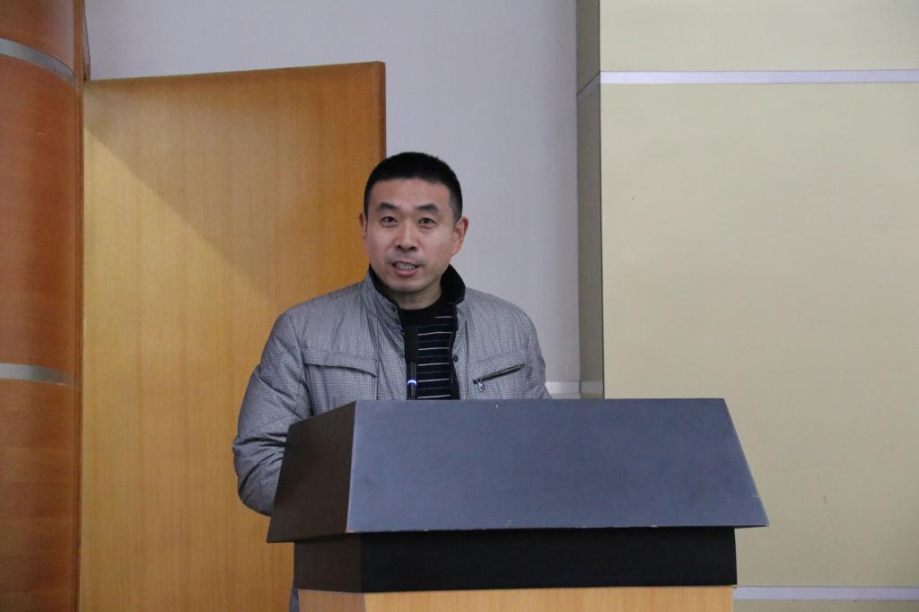 贾淑英副处长做报告